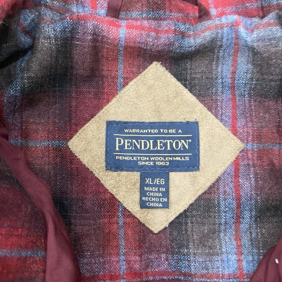 Pendleton Womens Sz XL Maroon Fleece Jacket Full Zip Mock Lined Chest Pocket - Picture 3 of 5